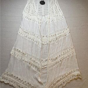 ViVI Cream Lace Cover Up